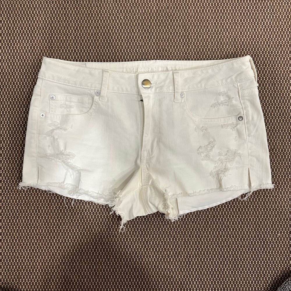 AMERICAN EAGLE OUTFITTERS SUPER STRETCH SHORTIE DENIM JEAN SHORTS SIZE 12